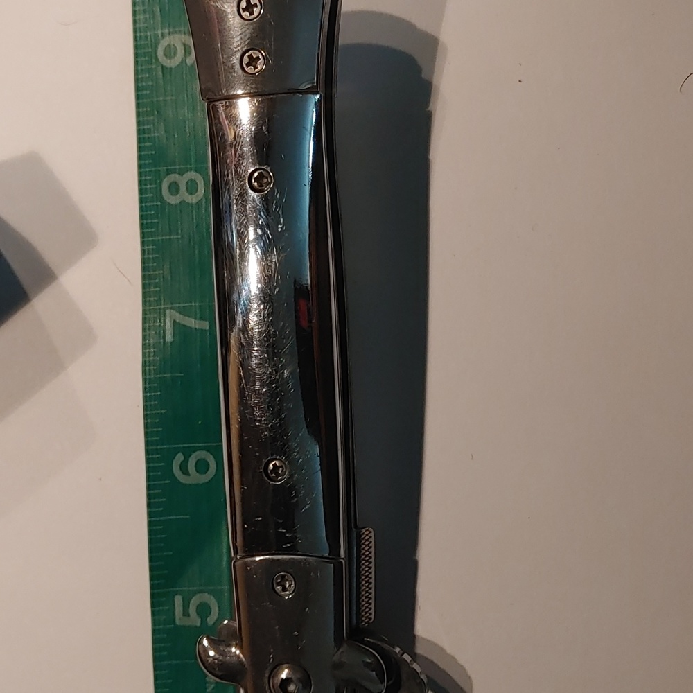 Two collectors knives American Bald Eagle & Silver
